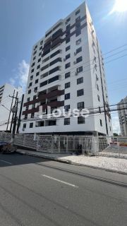 Apartamento no condomínio Jardim Imperial