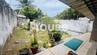 Casa Próximo à Orla da Atalaia - 3 Quartos, Suíte e Amplo Pátio!