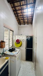 Casa Próximo à Orla da Atalaia - 3 Quartos, Suíte e Amplo Pátio!
