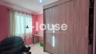 Apartamento no condomínio Vida Bela