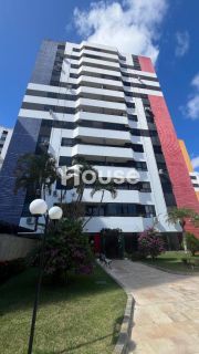 Apartamento reformado no Cond. Phoenix