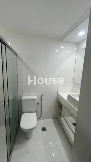 Apartamento reformado no Cond. Phoenix