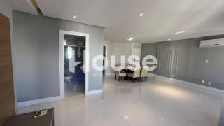 Apartamento reformado no Cond. Phoenix