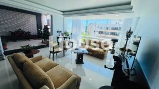 Apartamento reformado à venda no Villa Maria- Centro