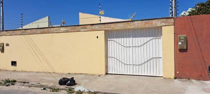 Vendo casa na Aruana