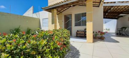 Vendo casa na Aruana