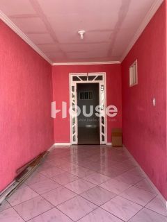 Casa localizada no Bairro América, na Cidade de Aracaju/SE.