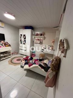 Casa com Piscina à Venda no Bairro Aruana