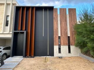 CASA PARKVILLE