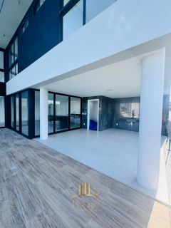CASA ALPHAVILLE