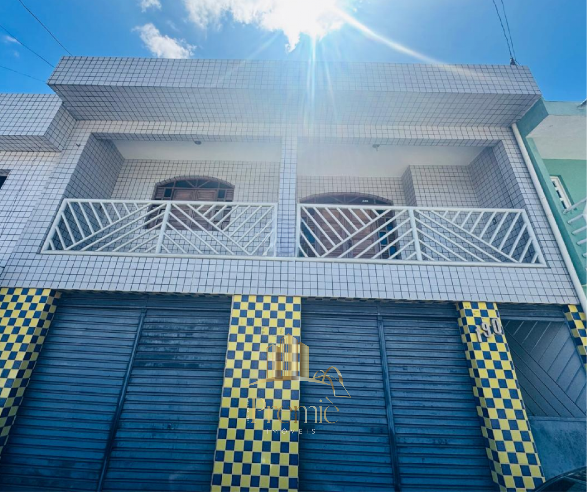 CASA NO MONTE SANTO