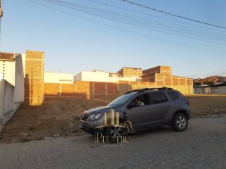 LOTE / TERRENO