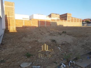 LOTE / TERRENO