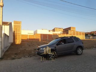 LOTE / TERRENO
