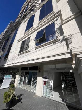 Sala comercial entre 2º e 3º Av.