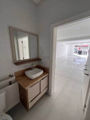 Sala comercial entre 2º e 3º Av.