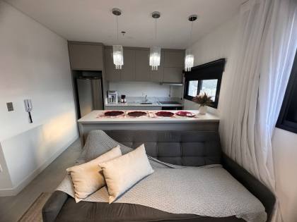 MANHATTAN FLAT