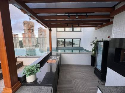 MANHATTAN FLAT