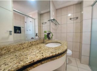 Vendo Apartamento de Alto Padrão à Venda em Capim Macio - 247m²