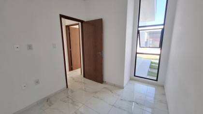 Casa à venda, em condomínio fechado, com 3 quartos, sendo 1 suíte em Campina Grande