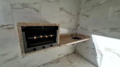 Casa à venda, em condomínio fechado, com 3 quartos, sendo 1 suíte em Campina Grande