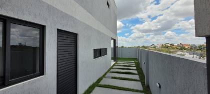Casa de Condomínio à venda com 4 quartos, sendo 3 suítes no Giardino Bianco Condomínio