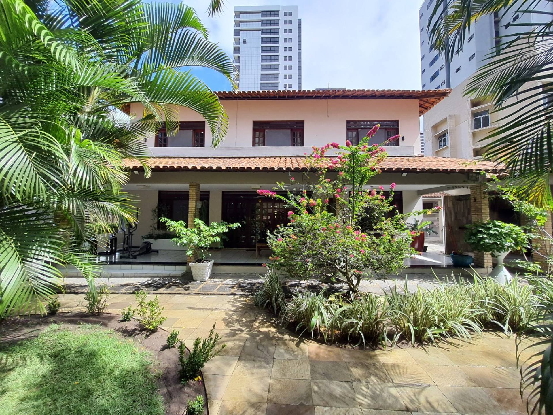 Casa a venda no bairro da Prata, em Campina Grande