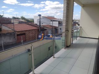 Casa à venda com 5 quartos, sendo 2 suítes, no bairro Malvinas em Campina Grande