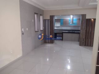 Casa à venda com 5 quartos, sendo 2 suítes, no bairro Malvinas em Campina Grande