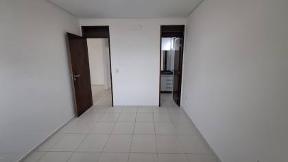 Apartamento à venda com 3 quartos, sendo 1 suíte no bairro Catolé em Campina Grande