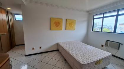 Apartamento MOBILIADO para locação com 3 quartos, sendo 2 suítes no bairro Centro em Campina Grande