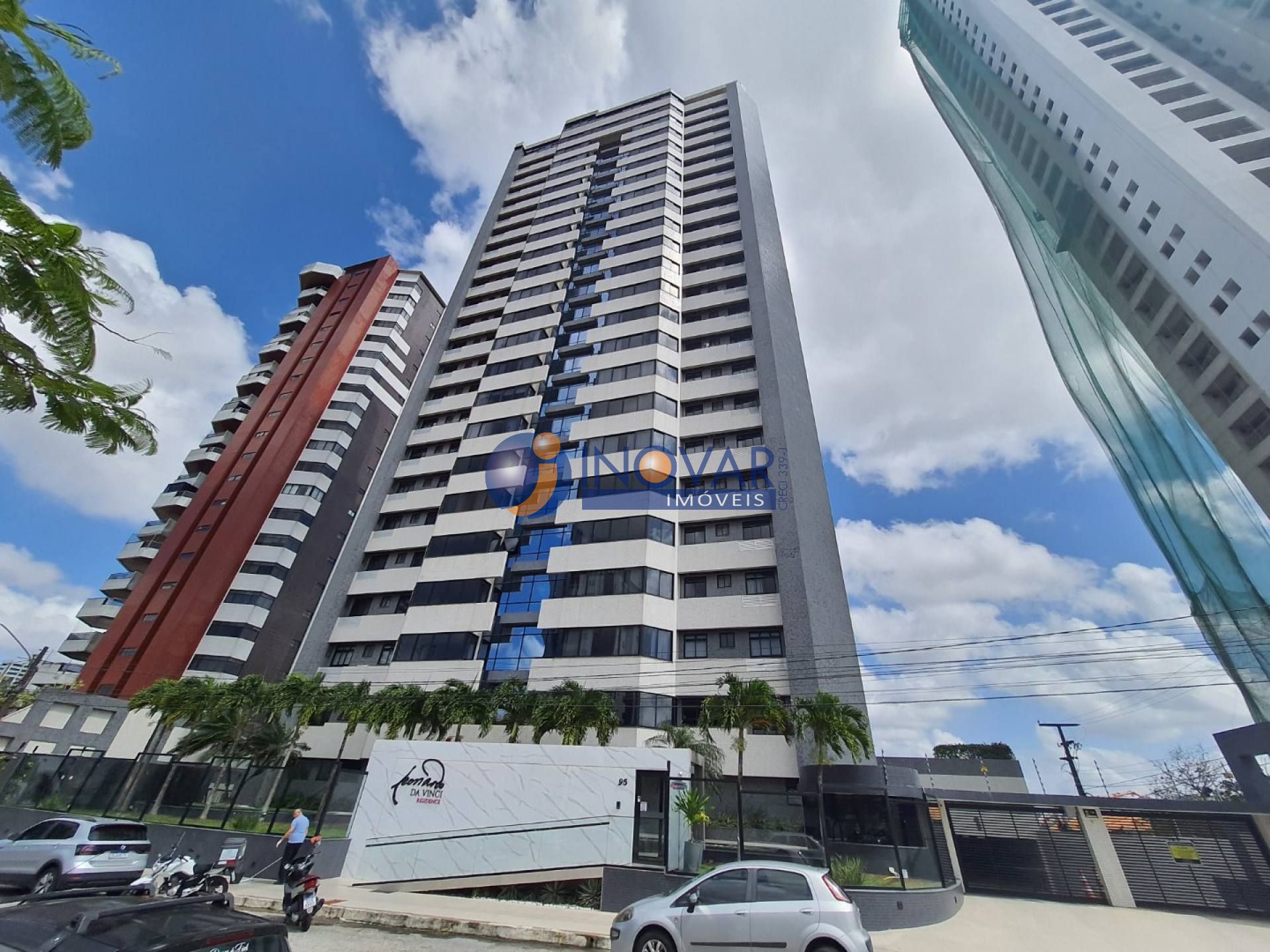 Apartamento à venda com 3 suítes no bairro do Mirante em Campina Grande