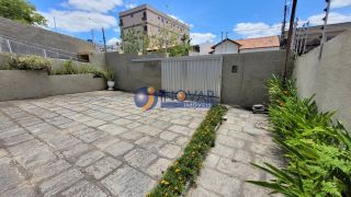 Casa residencial ou comercial para locação com 4 quartos, sendo 2 suítes no bairro Santo Antônio em Campina Grande