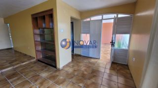 Casa residencial ou comercial para locação com 4 quartos, sendo 2 suítes no bairro Santo Antônio em Campina Grande