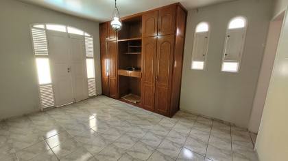 Casa comercial para locação com 4 quartos, sendo 2 suítes no bairro Santo Antônio em Campina Grande