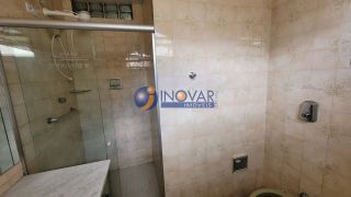 Casa residencial ou comercial para locação com 4 quartos, sendo 2 suítes no bairro Santo Antônio em Campina Grande