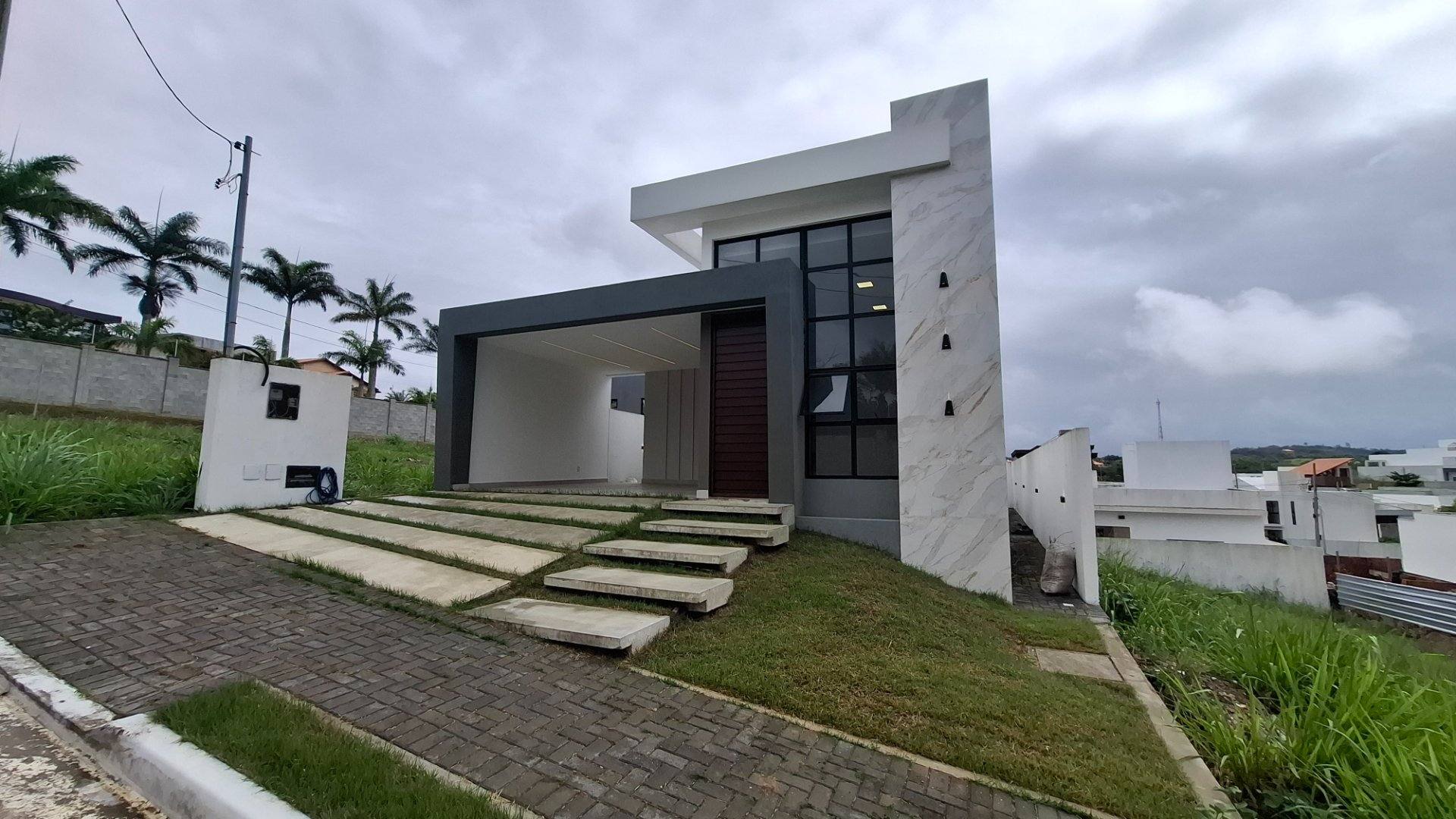 Casa de Condomínio à venda com 3 quartos, sendo 1 suíte, Giardino Bianco Condomínio