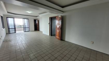 Apartamento à venda com 3 quartos, sendo 1 suíte no bairro da Prata, em Campina Grande