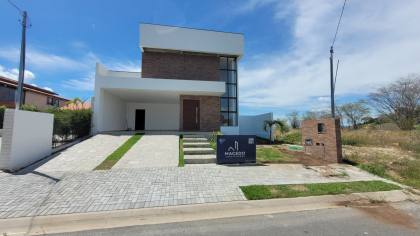 Casa à venda no Condomínio Campos do Conde
