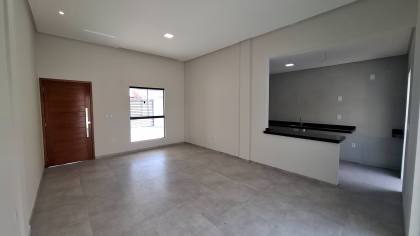 Casa à venda com 3 quartos, sendo 2 suítes no bairro Jardim Paulistano em Campina Grande
