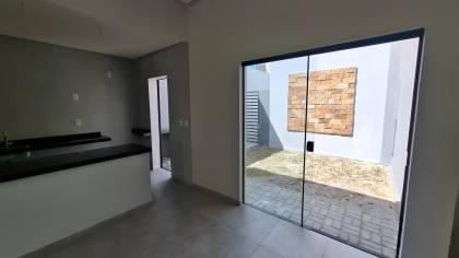 Casa à venda com 3 quartos, sendo 2 suítes no bairro Jardim Paulistano em Campina Grande