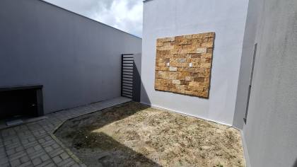 Casa à venda com 3 quartos, sendo 2 suítes no bairro Jardim Paulistano em Campina Grande