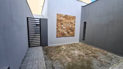 Casa à venda com 3 quartos, sendo 2 suítes no bairro Jardim Paulistano em Campina Grande