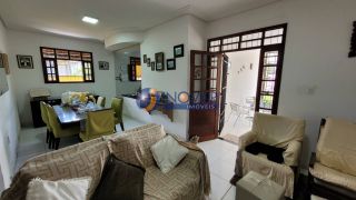 Casa à venda com 3 quartos, sendo 1 suíte, no bairro Jardim Paulistano em Campina Grande