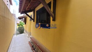 Casa à venda com 3 quartos, sendo 1 suíte, no bairro Jardim Paulistano em Campina Grande