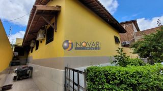 Casa à venda com 3 quartos, sendo 1 suíte, no bairro Jardim Paulistano em Campina Grande