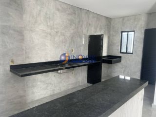 Casa à venda com 3 quartos, sendo 1 suíte, no bairro Alto Branco em Campina Grande