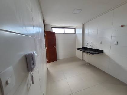 Apartamento para locação com 3 quartos 2 suítes no bairro Mirante em Campina Grande