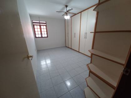 Casa para locação no bairro do Catolé, em Campina Grande