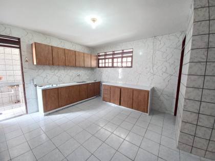 Casa para locação no bairro do Catolé, em Campina Grande